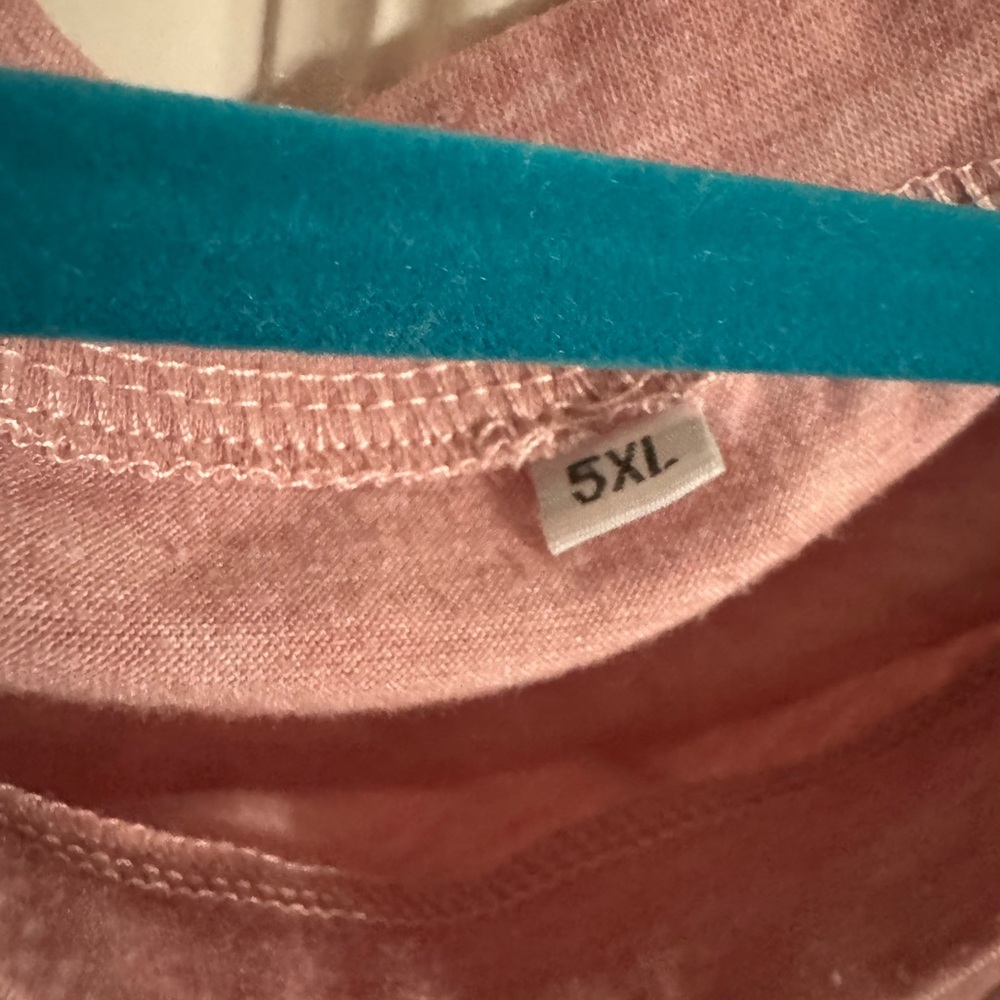 Pink tee - Picture 2 of 3